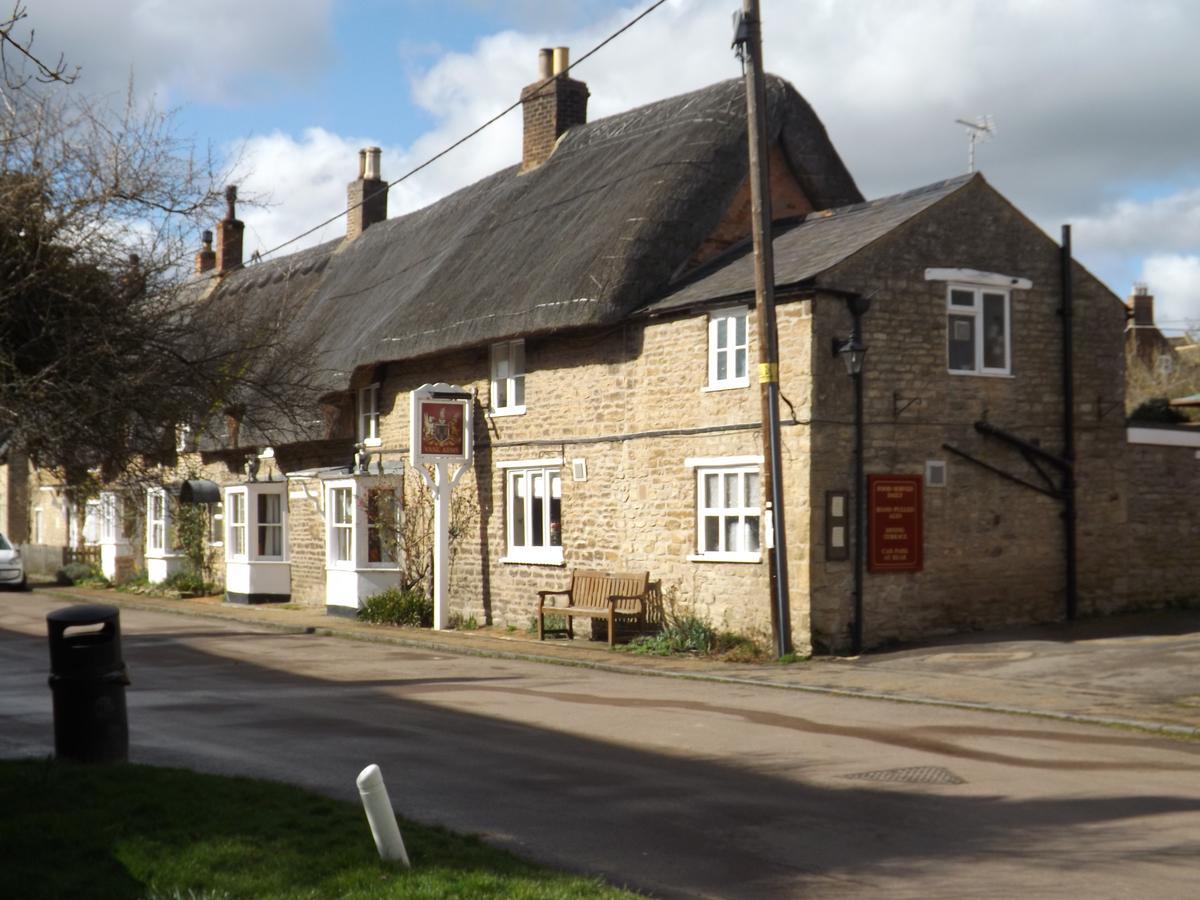 The Vane Arms Hotel Sudborough Exterior photo